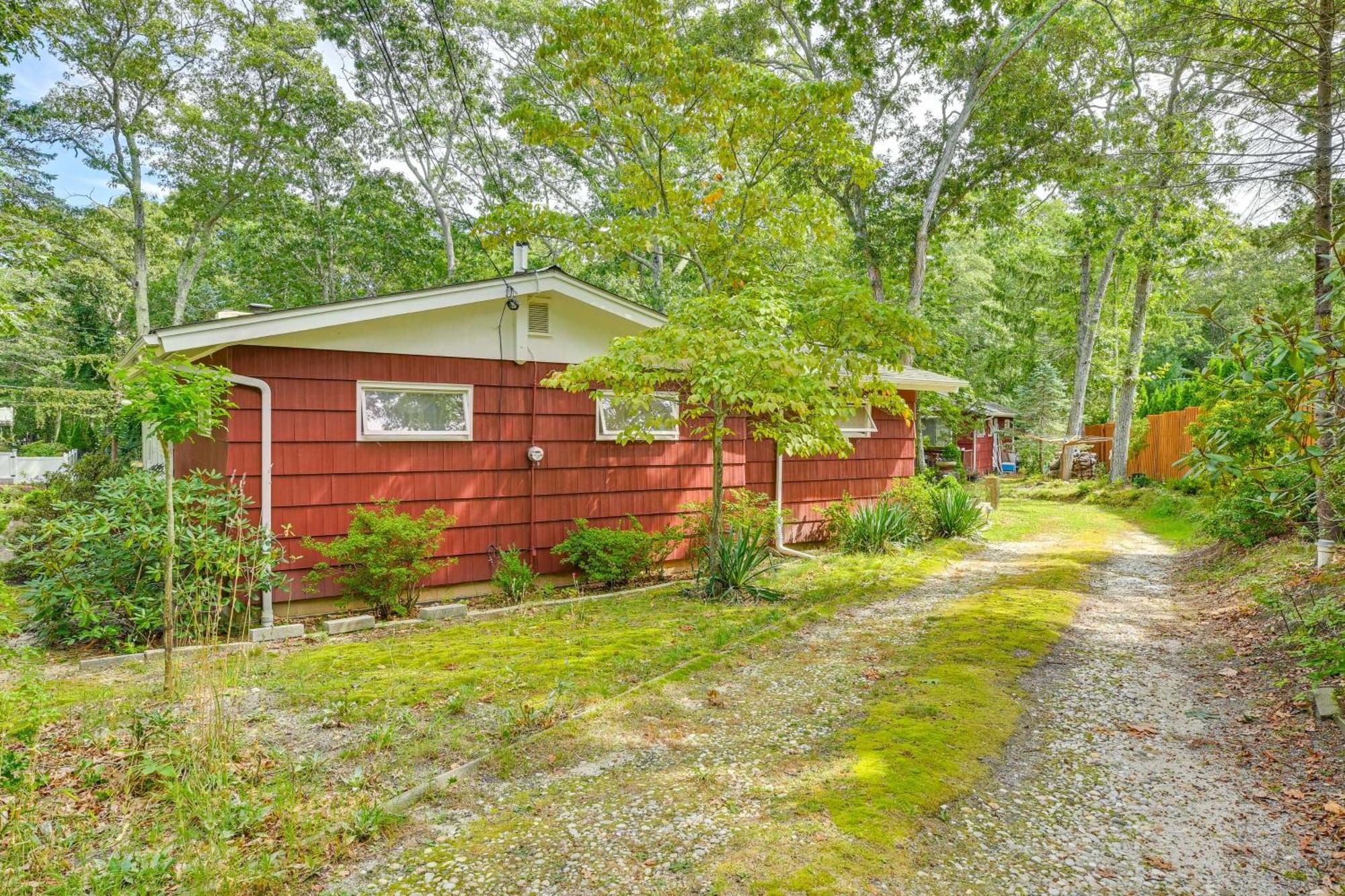 Home In Long Island Wine Country - Walk To Beach! Cutchogue Ngoại thất bức ảnh
