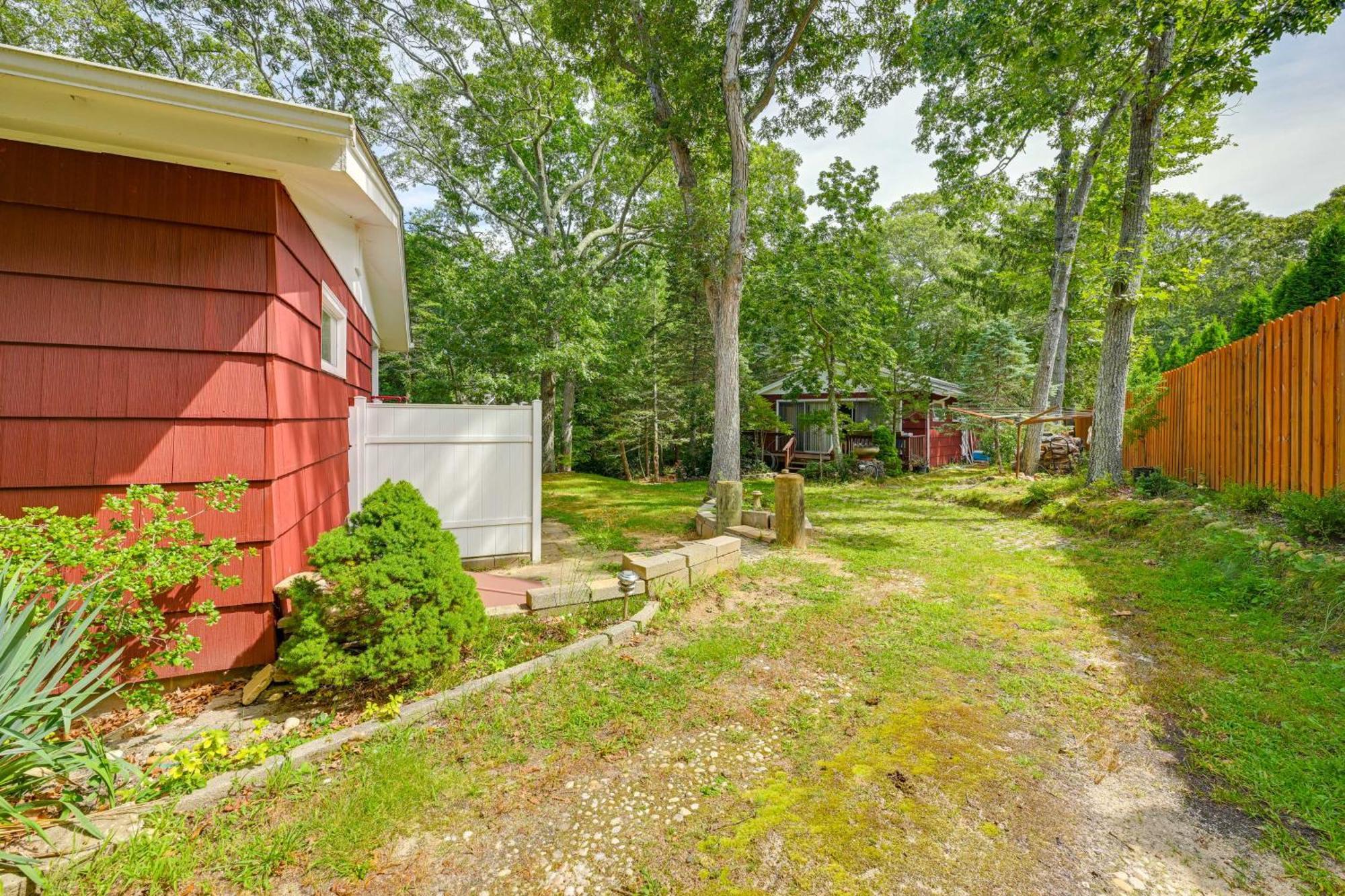 Home In Long Island Wine Country - Walk To Beach! Cutchogue Ngoại thất bức ảnh