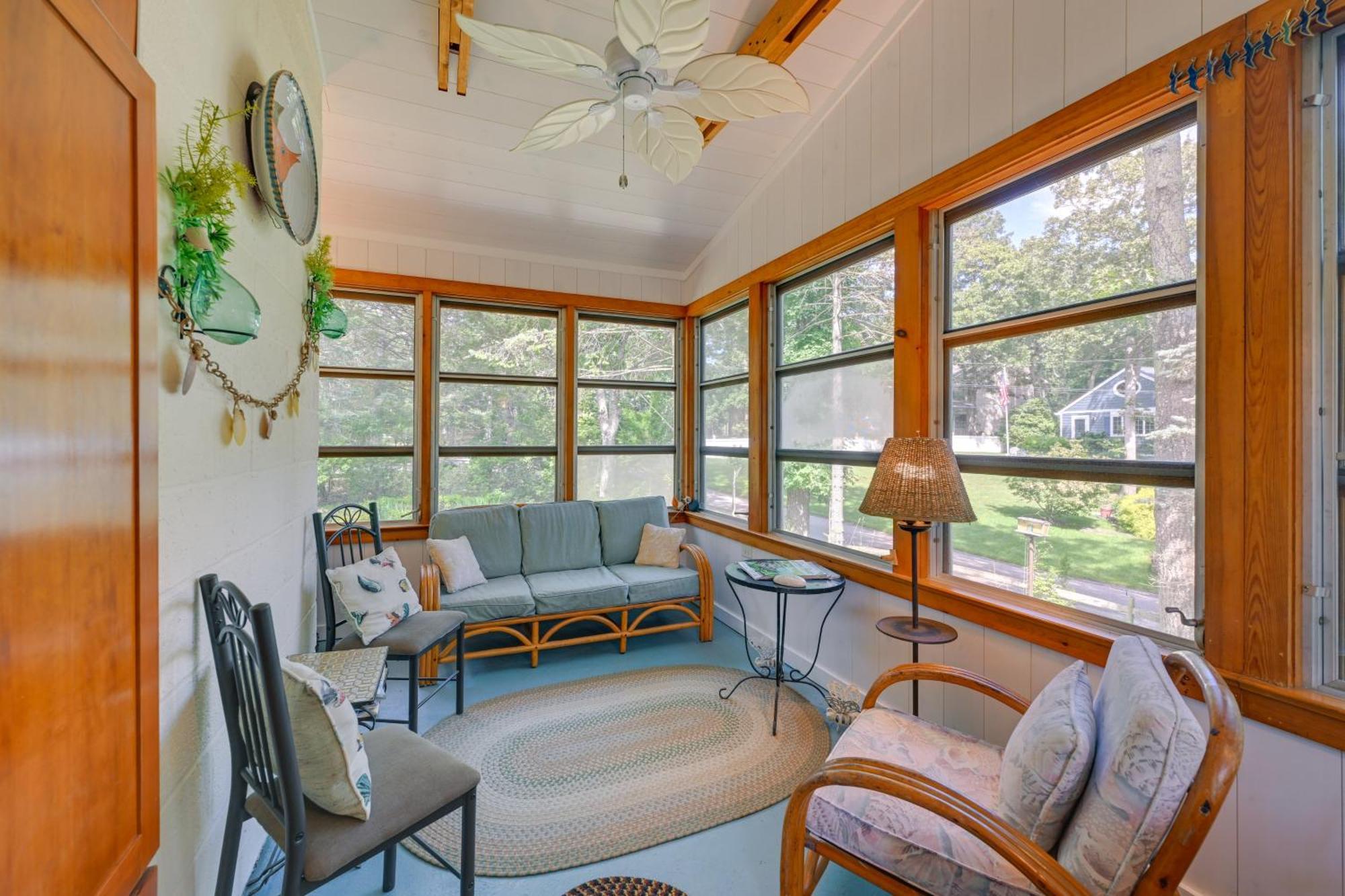 Home In Long Island Wine Country - Walk To Beach! Cutchogue Ngoại thất bức ảnh