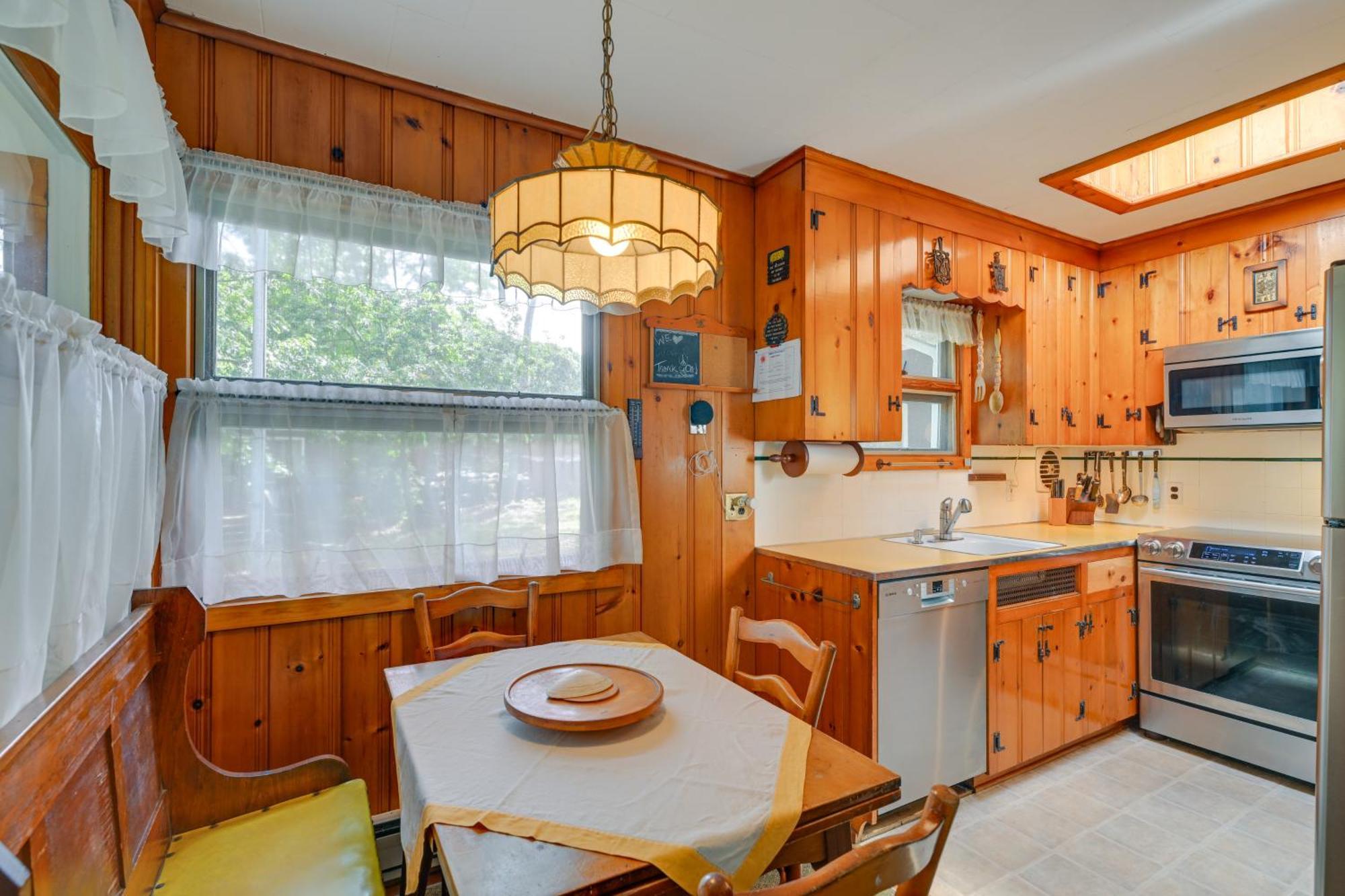 Home In Long Island Wine Country - Walk To Beach! Cutchogue Ngoại thất bức ảnh
