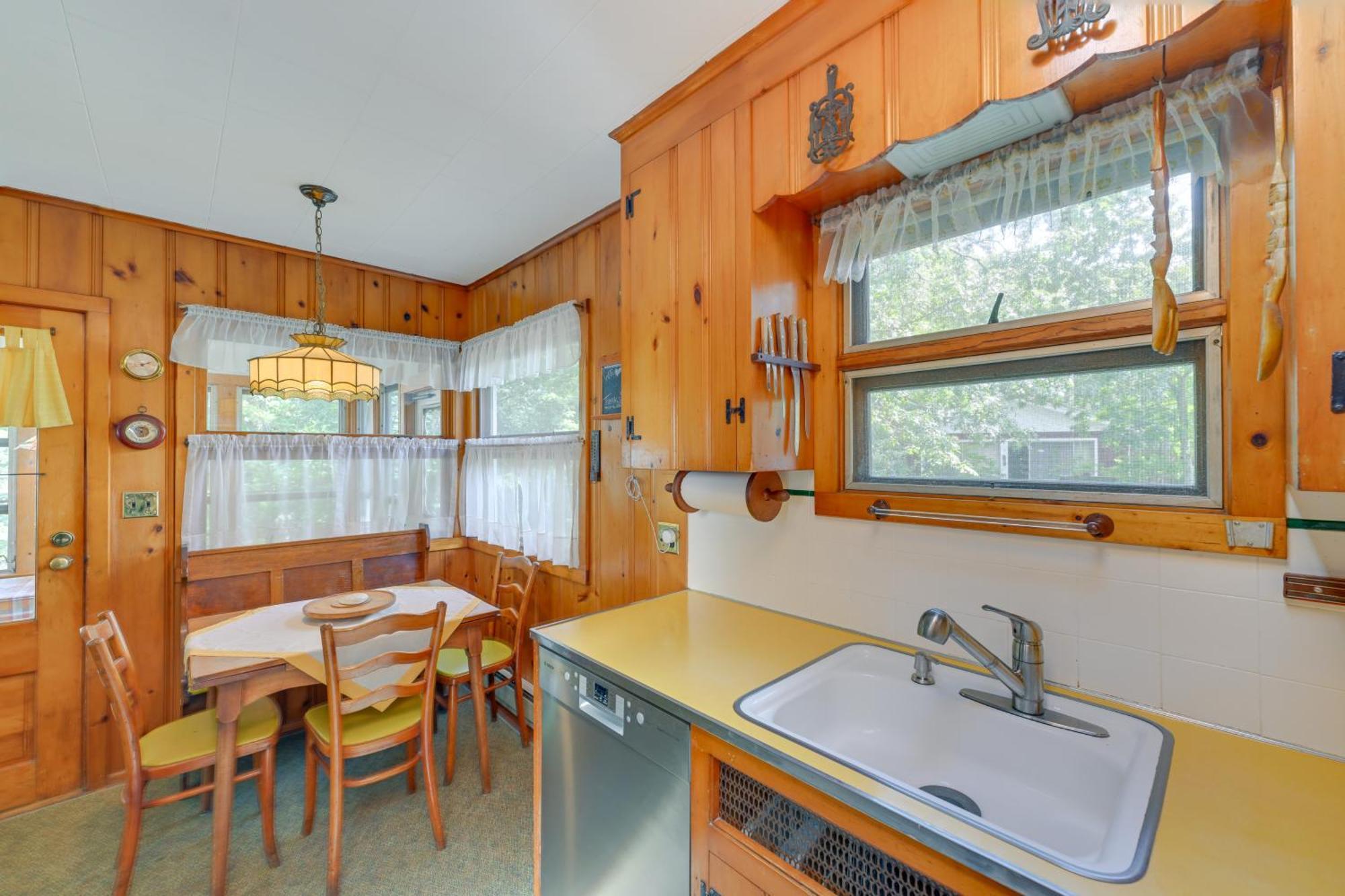 Home In Long Island Wine Country - Walk To Beach! Cutchogue Ngoại thất bức ảnh