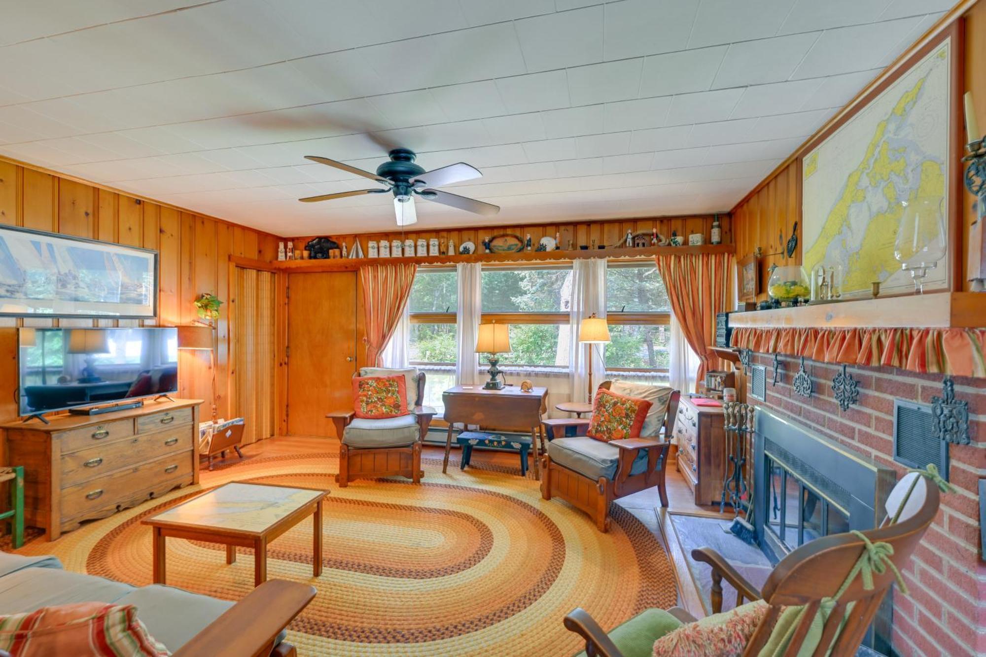 Home In Long Island Wine Country - Walk To Beach! Cutchogue Ngoại thất bức ảnh